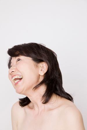 大阪のライブチャット求人で高収入のチャットレディを